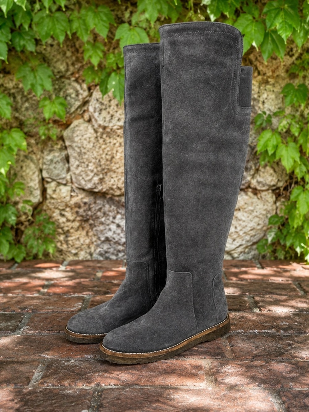 VINCE Quiet Luxury Minimalist Gray Suede Over the Knee Crepe Sole Boots, 6M
